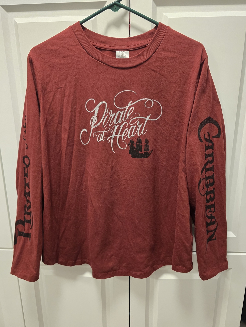 Disney Women's Shirt Pirate at Heart Long Sleeve Tee XL Pirates Of Caribbean